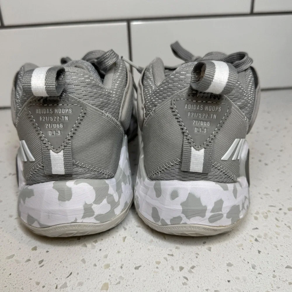Adidas DON Issue 3 Basketball Shoes Mid Grey White 2021 Mens Size‎ 6.5